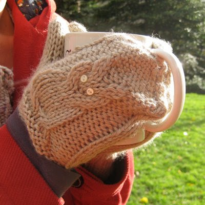 Knitting Fingerless Cable Mitten Pattern - Crafting Classes