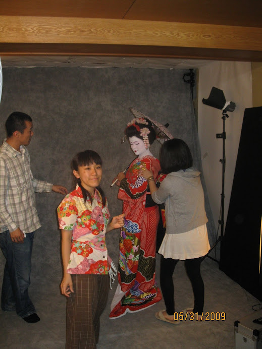 Final touch up b4 shooting