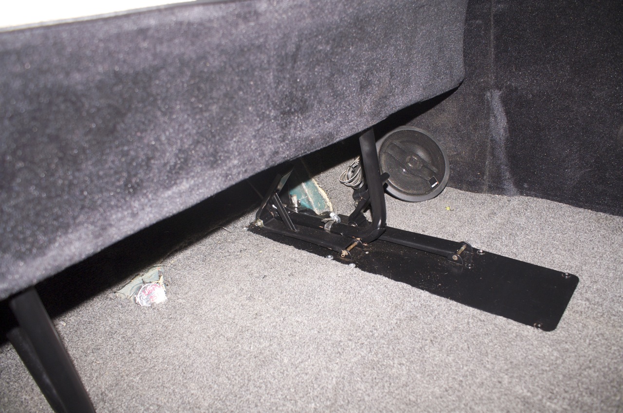 VW Momentum Z Hinges backseat to bed conversion kit