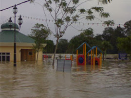 banjir yang telah menenggelamkan salah satu kawasan di Kota Tinggi