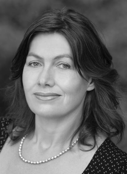[Deirdre+O'Connell+bw.jpg]