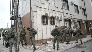 Gunmen attack Chechen parliament