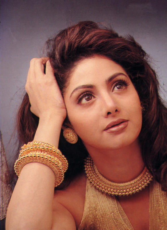 Sridevi: Sridevi in Gold: Exquisite Indian actress: The 90s in Bollywood