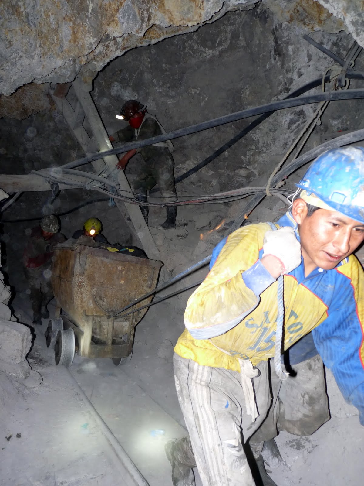 [P1050817+Bolivia+Potosí+Miners+at+work.jpg]