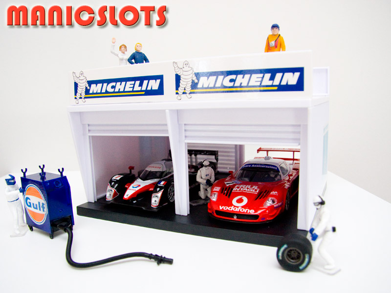 ManicSlots' slot cars and scenery: REVIEW: Carrera Pit Stop