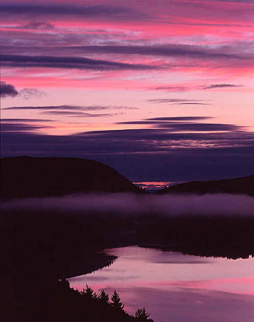 [Lake-of-the-Clouds-Sunrise-1.jpg]