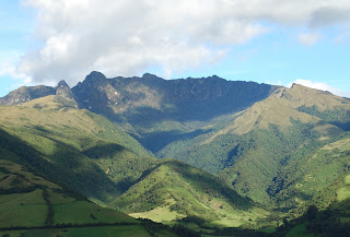 Pasachoa Crater