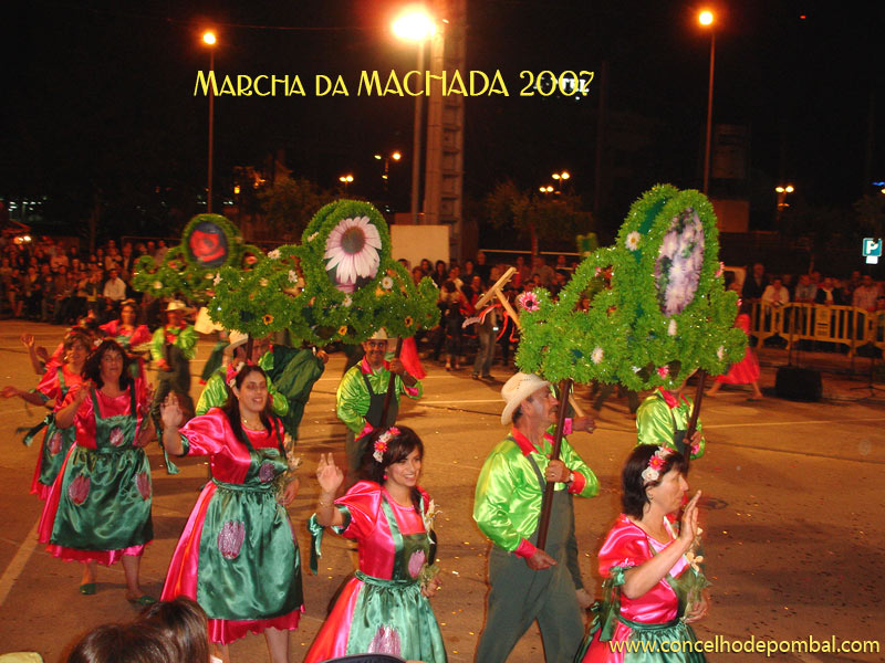 [marchamachada07-b.jpg]