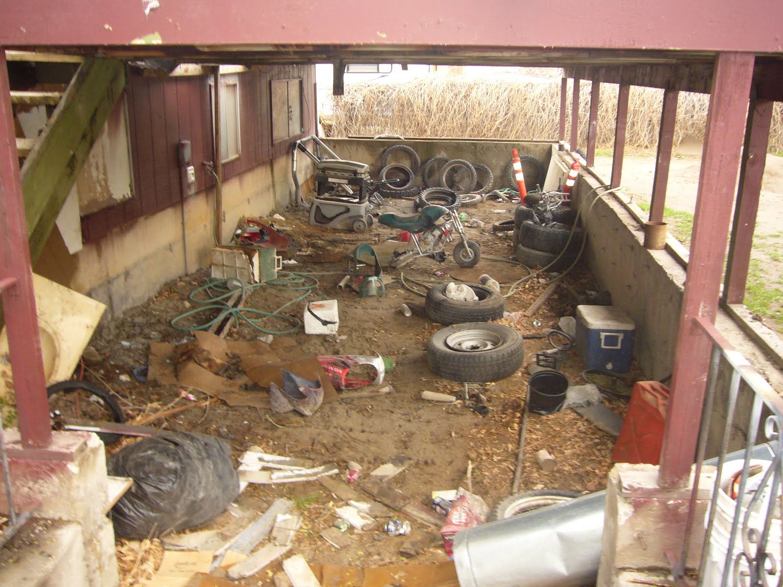 Peanut Butter Motherfucker.: Photo Blog: Freshly raided tweaker pad in ...