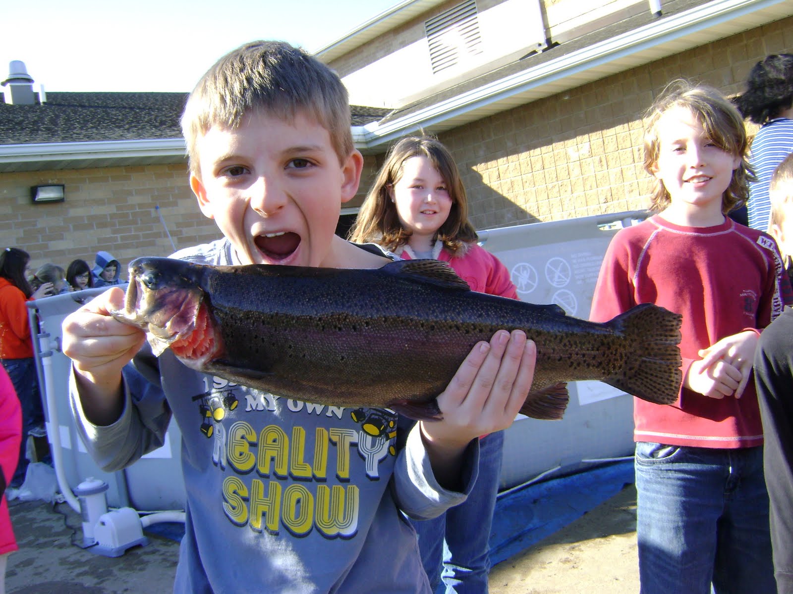 [trout+pond+002.JPG]