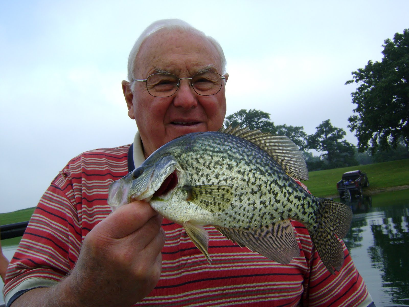 [electrofishing+003.JPG]