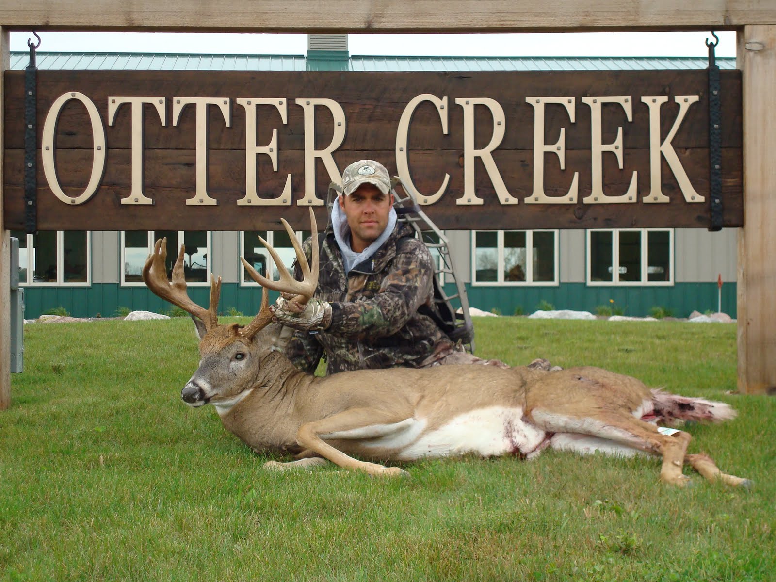 [173+inch+buck+016.jpg]