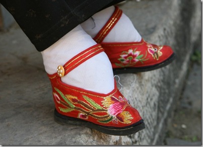 [chinesetinyshoes2-thumb.jpg]