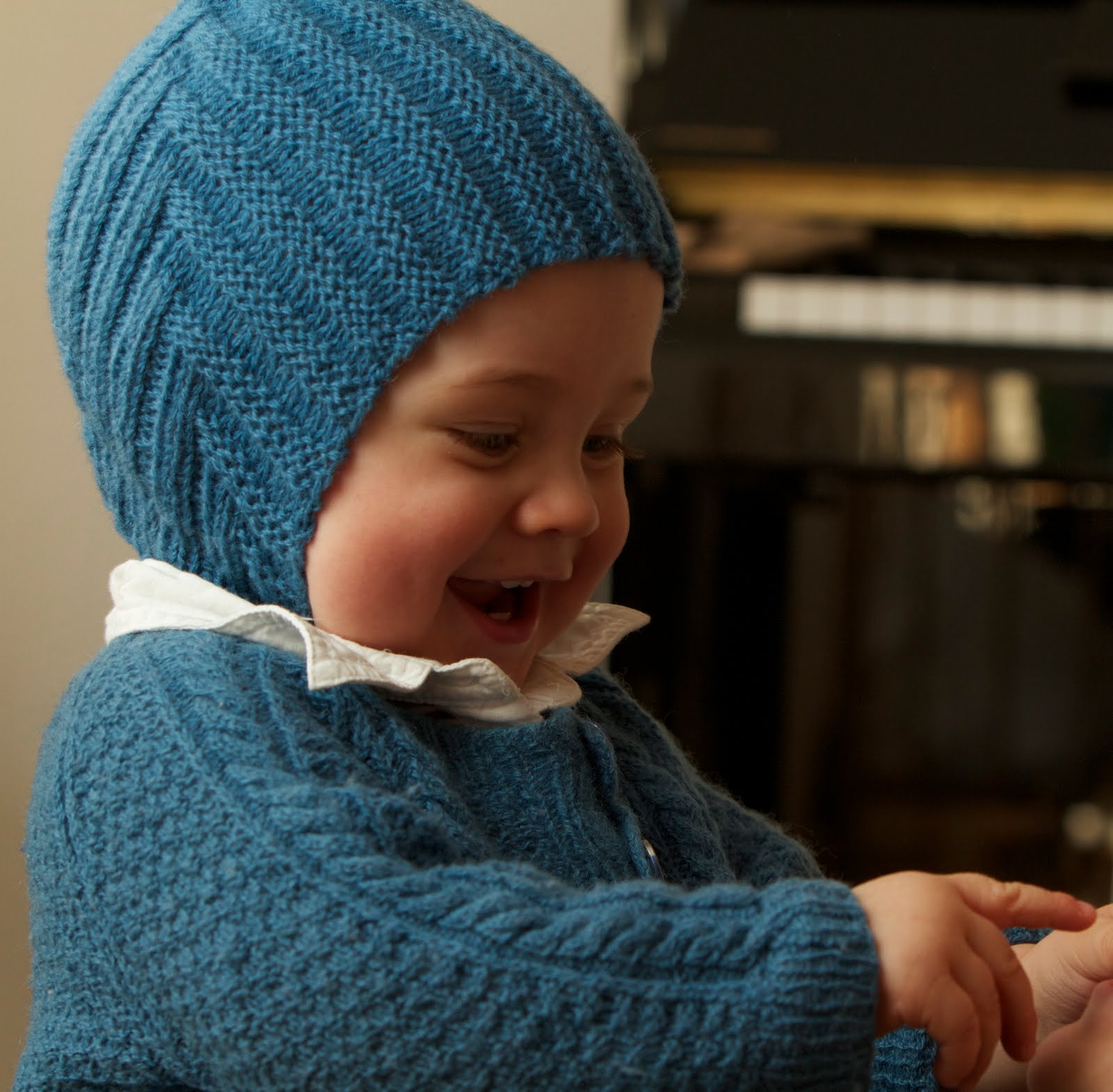 Lindas strikkerier / Linda's knitting blog: Pixie hat /Pixielue med ...