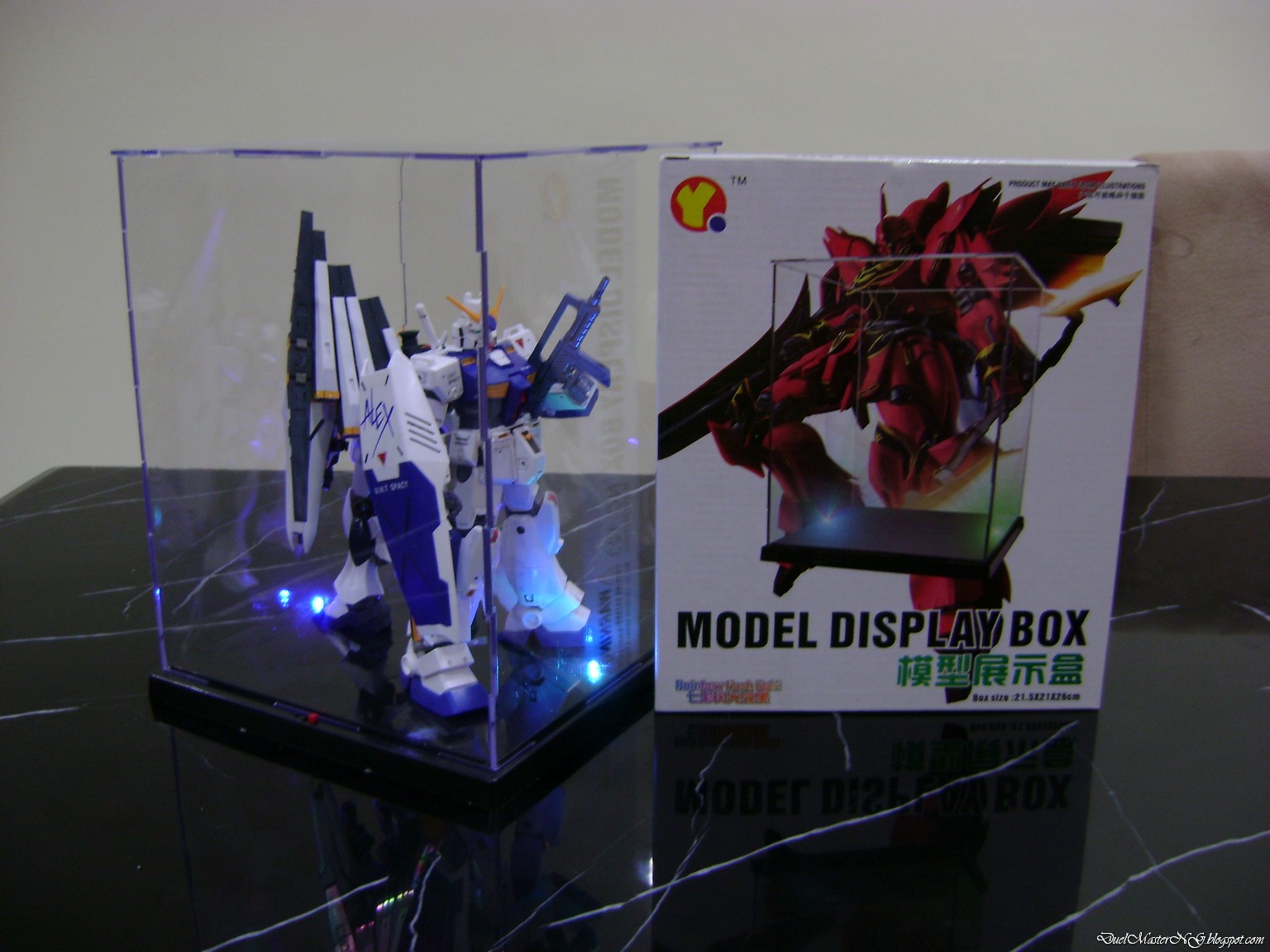 DuelMasterNG Gunpla Acrylic Plastic Model Display Case Review