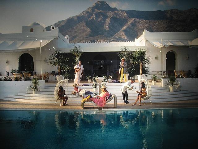[slim_aarons_tent_1_2.jpg]