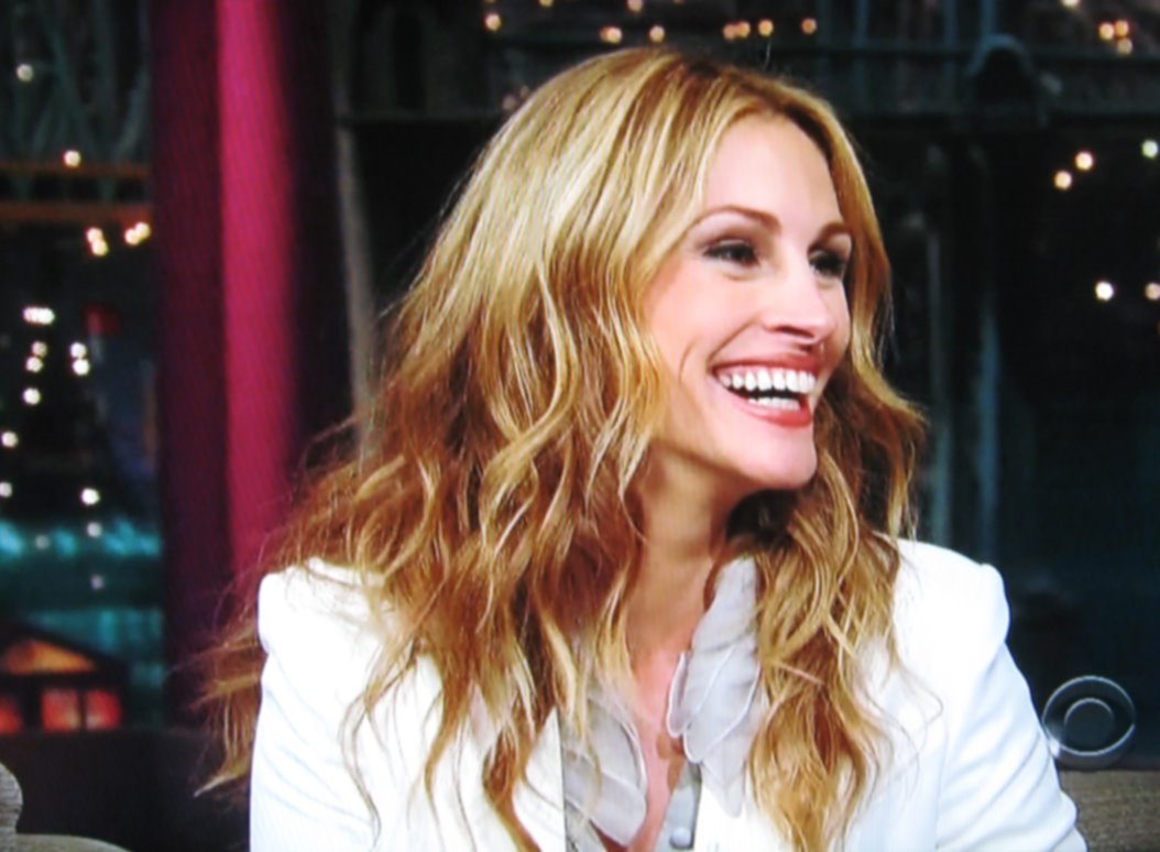 [juliaroberts-letterman.jpg]