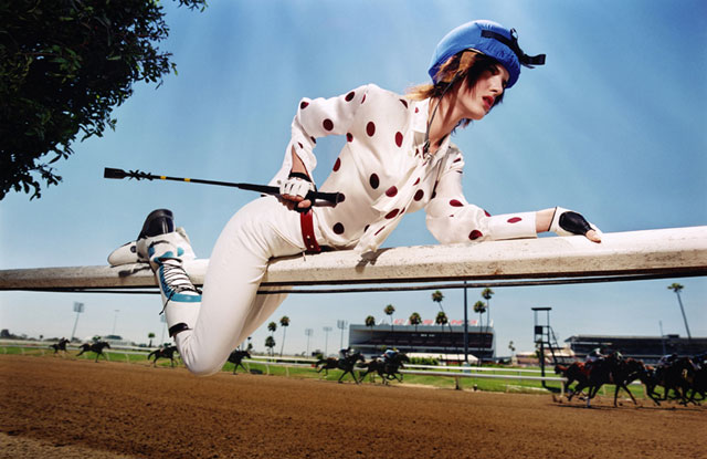 [iD_HorseRail.jpg]