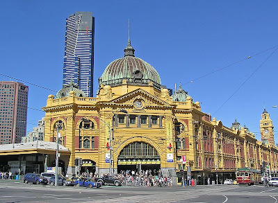 melbourne australia flinders station cities discover railway street