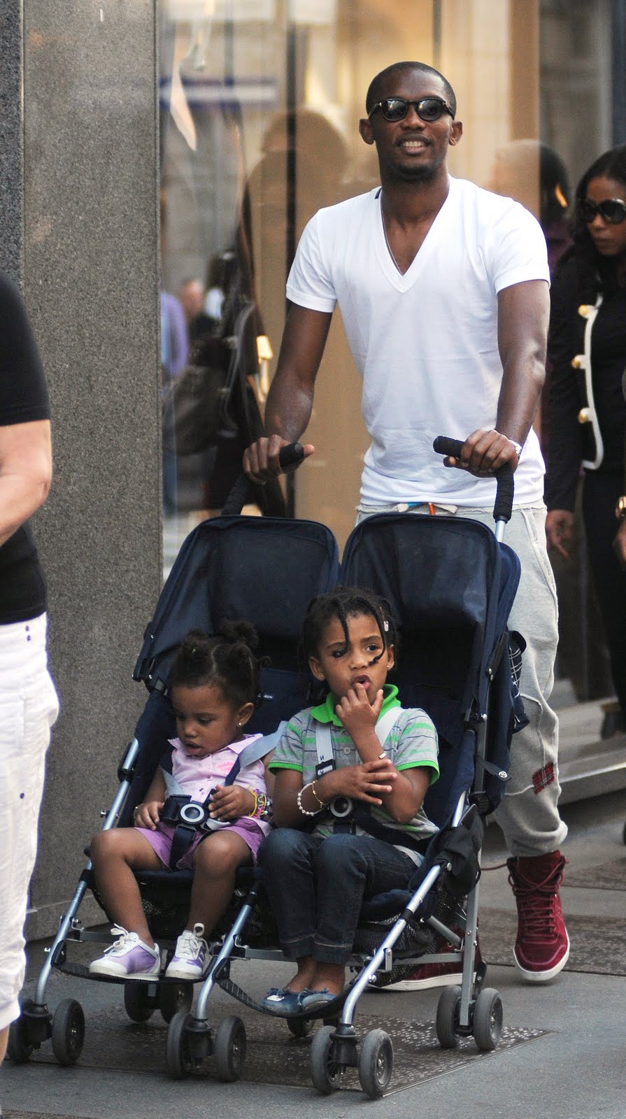 My Relationship With Football: Samuel Eto'o with Maelle and Siena