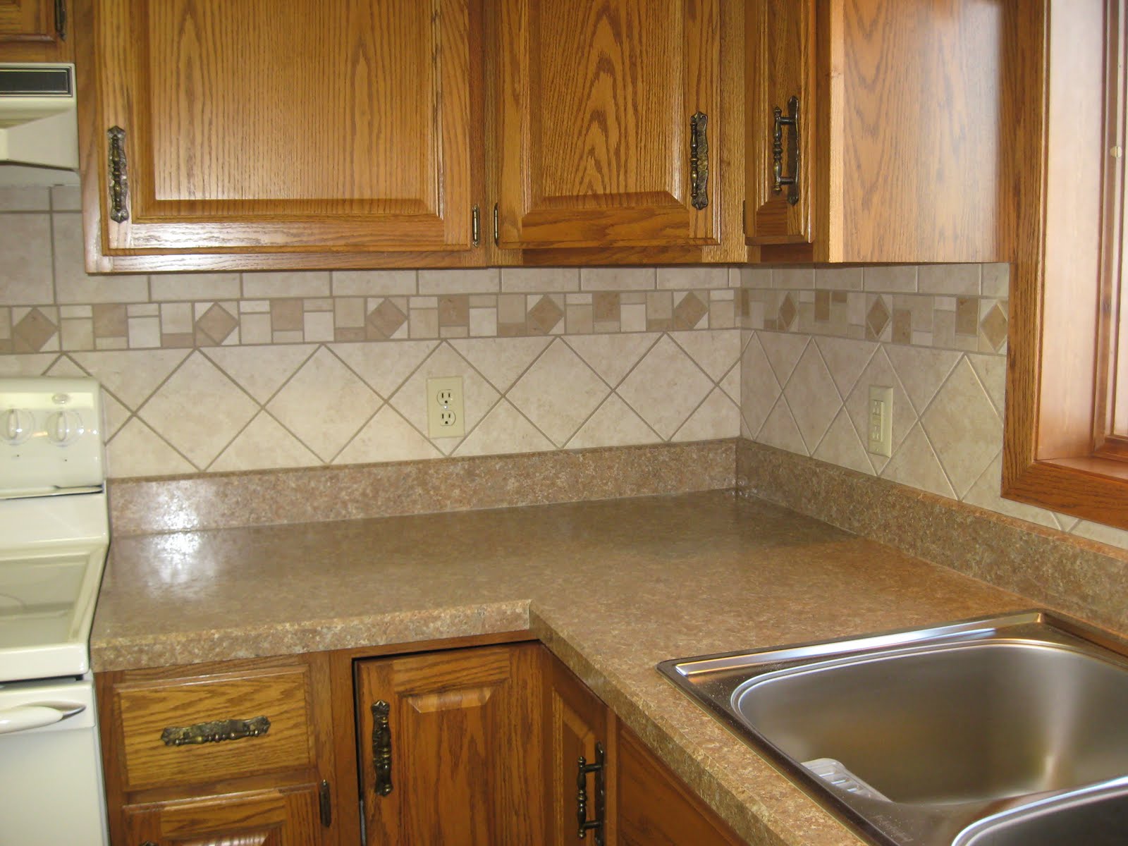 Big Kraut Construction High Definition Counter Top and Tile Back Splash