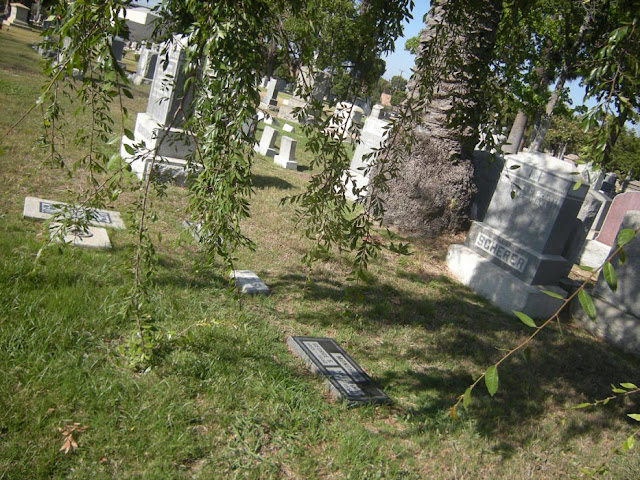 Mabel Monahan's Rosedale Cemetery Gravesite