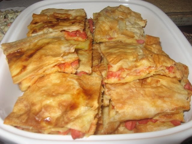 DURU TARİFLER Sosisli Börek