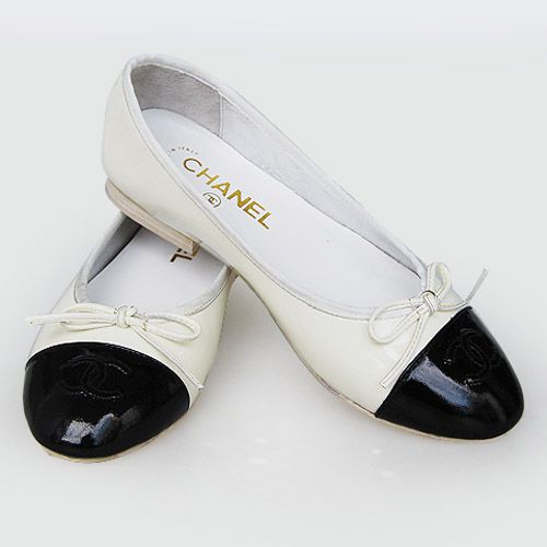 Replica Luxury Handbags Women Blog: Chanel White Ballerina Flats