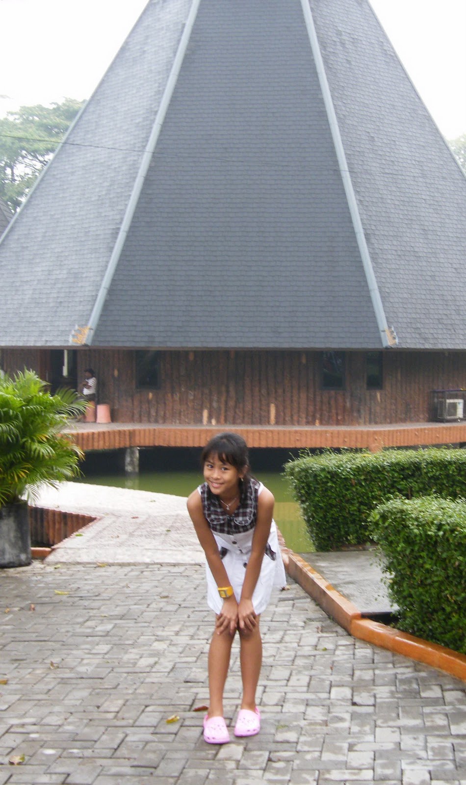 Rumah Adat Papua Dikenal Dengan Nama - Bukalah r