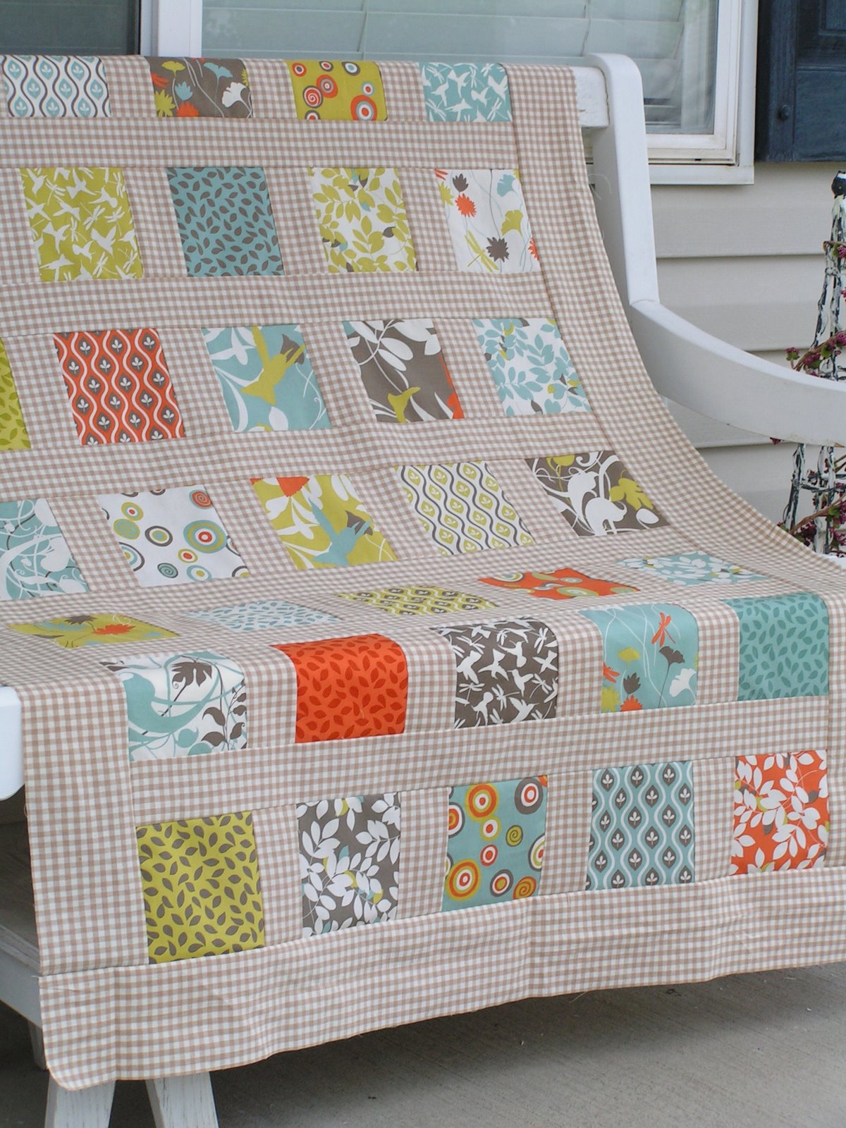 Fast and Free Quilt Patterns featured by top US quilting blog, Flamingo Toes