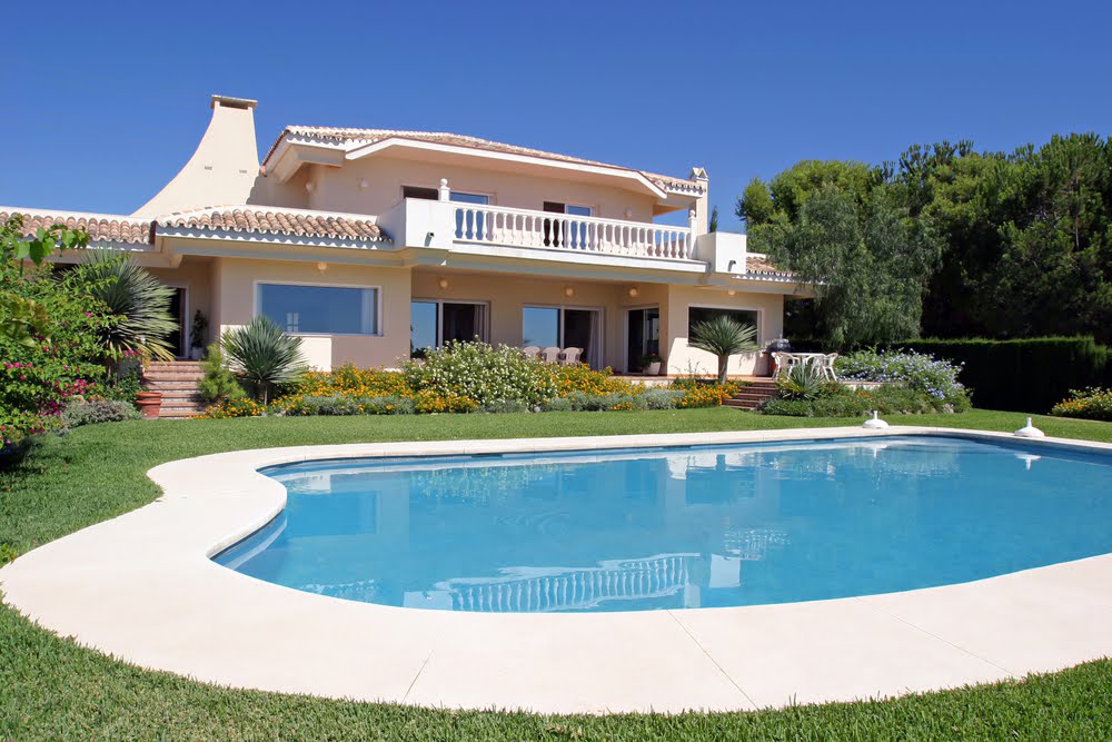 [casa-lux-shutterstock.jpg]