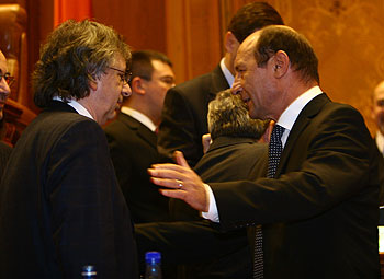 [Tismaneanu+Basescu.jpg]