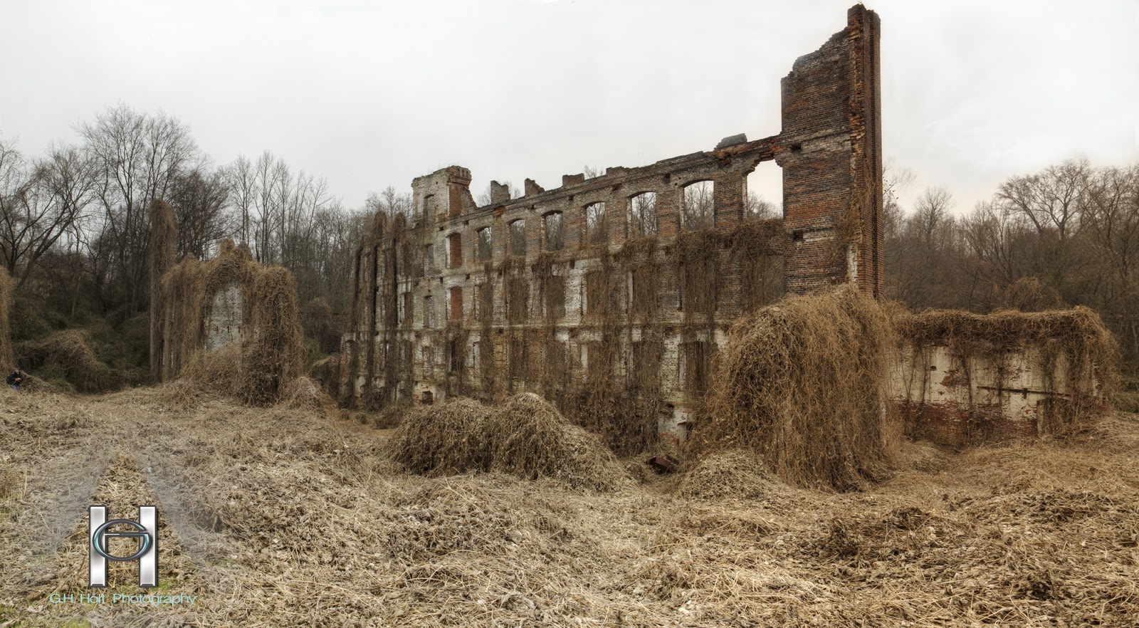 G. H. Holt Photography Photography of the Great Falls Mill Ruins