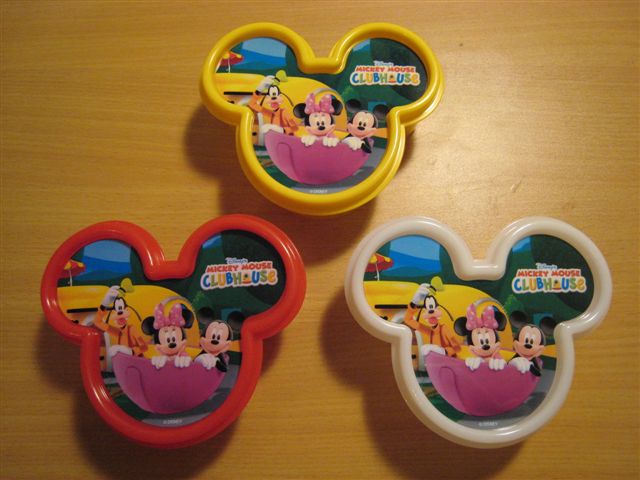 [disneybentomickey.jpg]