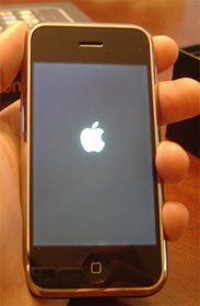 iOS : White Apple Logo Screen of Death