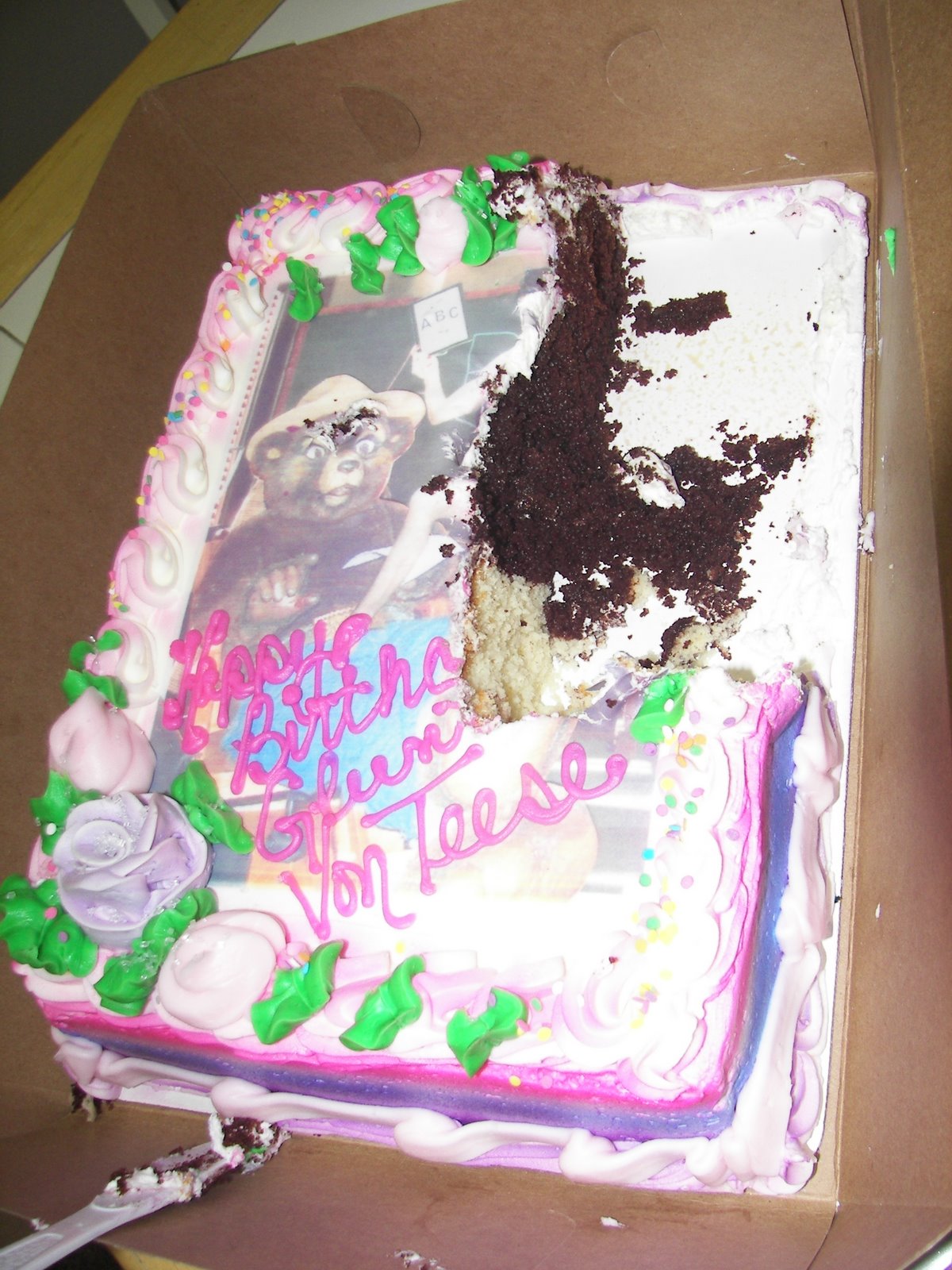 [Michelle+Cake.jpg]