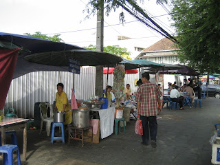 Restaurantes en la calle de Tailandia