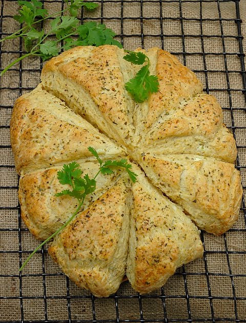 Scones-with herbs-and cheese