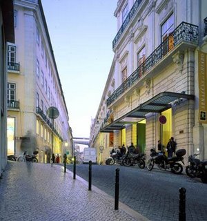 [7-B091078(Rua_Nova_do_Almada)[1].jpg]