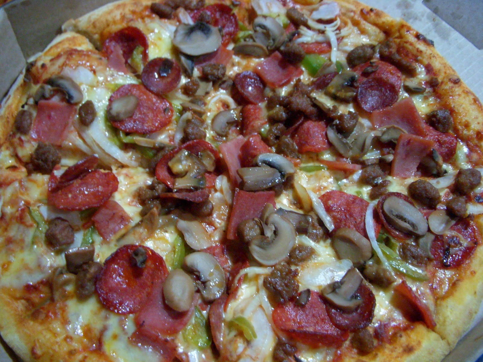 Chique Foodie Angel�s Pizza Pasta Combo