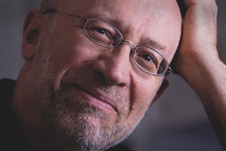 La bitácora de Hobsbawm La metamorfosis de Tony Judt