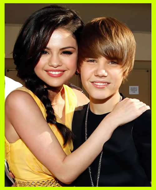 justin bieber kiss selena. Justin Bieber and Selena Gomez