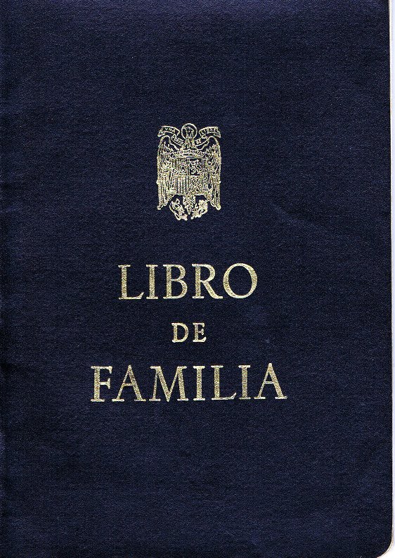 ANDANZAS Y RUTINAS: EL LIBRO DE FAMILIA.