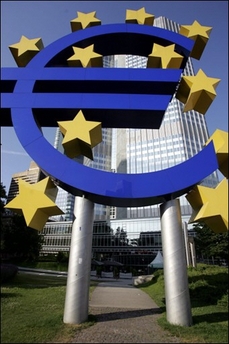 [EU+-+Euro+Frankfurt+002.jpg]