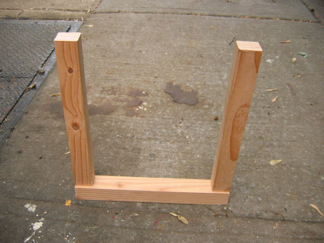 How to make an easy wooden planter with scrap wood How to make an easy wooden planter with scrap wood