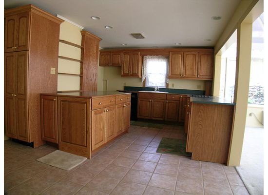 That Old House Squeezing A Vintage Look Out Of 1980s Style Kitchen Friday August 19 2017