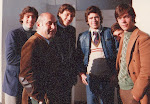Atilio, el Preceptor, entre los alumnos de la 7ma. Promoción