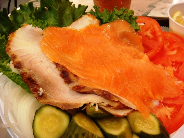 [nyc-ess-sturgeon-lox.JPG]