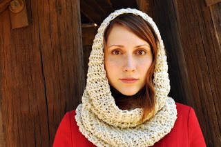 Sarahndipities ~ fortunate handmade finds: Feature Friday: Cowls