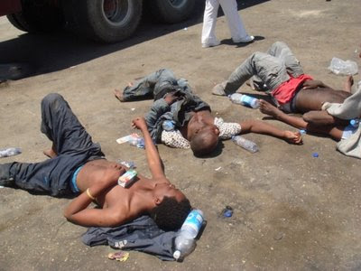 Immigrati respinti al porto di Tripoli